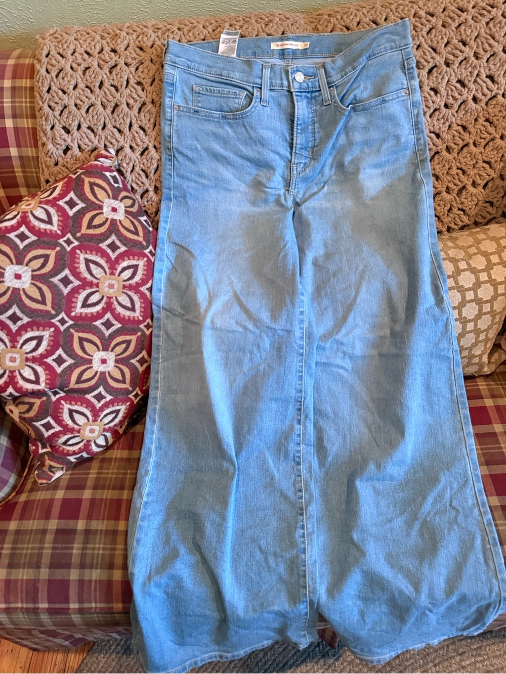 Levi’s women’s 318 Shaping Jeans